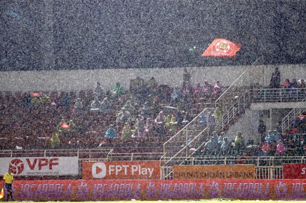 CLB CA TP.HCM hồi sinh ngọn lửa trên khán đài sân Thống Nhất! CLB CA TP.HCM hồi sinh ngọn lửa trên khán đài sân Thống Nhất!