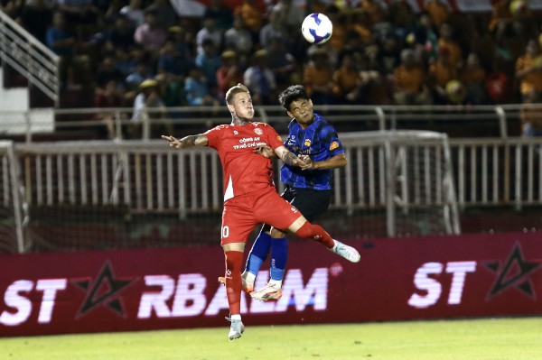 CLB CA TP.HCM hồi sinh ngọn lửa trên khán đài sân Thống Nhất! CLB CA TP.HCM hồi sinh ngọn lửa trên khán đài sân Thống Nhất!