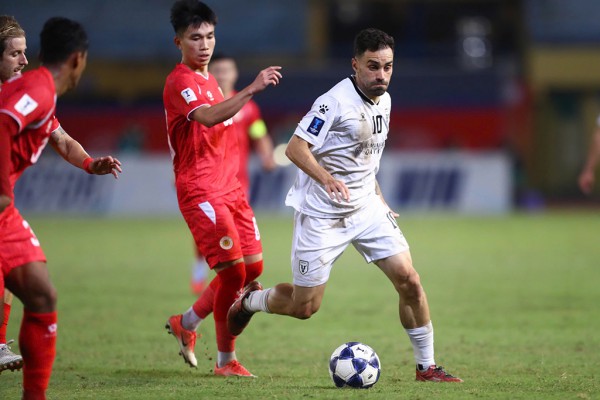 CLB CAHN cầm vàng lại để vàng rơi CLB CAHN cầm vàng lại để vàng rơi