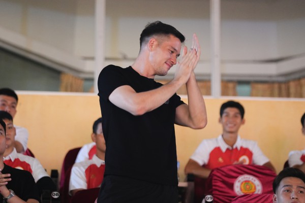 CLB CAHN có bước đi quan trọng, Quang Hải cùng Nguyễn Filip rạng rỡ có mặt CLB CAHN có bước đi quan trọng, Quang Hải cùng Nguyễn Filip rạng rỡ có mặt