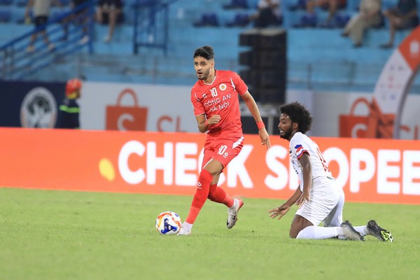 CLB CAHN nhọc nhằn níu hy vọng CLB CAHN nhọc nhằn níu hy vọng