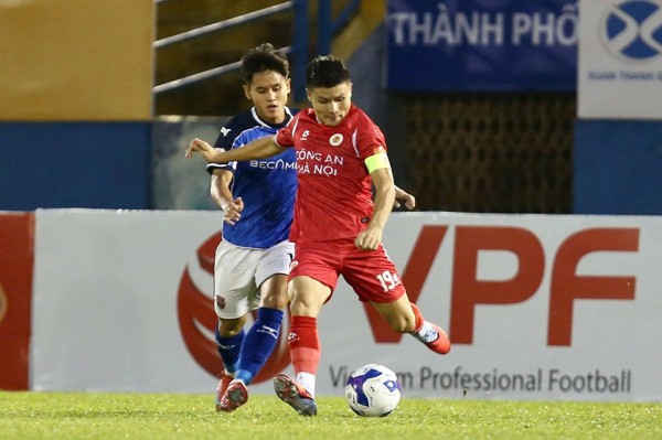 CLB Công an Hà Nội quay lại tốp đầu, V-League sớm ganh đua quyết liệt CLB Công an Hà Nội quay lại tốp đầu, V-League sớm ganh đua quyết liệt