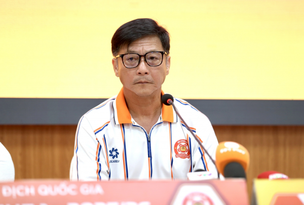 CLB Công an TP.HCM thua sốc Thanh Hóa 0-4, HLV Lê Huỳnh Đức nói gì? CLB Công an TP.HCM thua sốc Thanh Hóa 0-4, HLV Lê Huỳnh Đức nói gì?