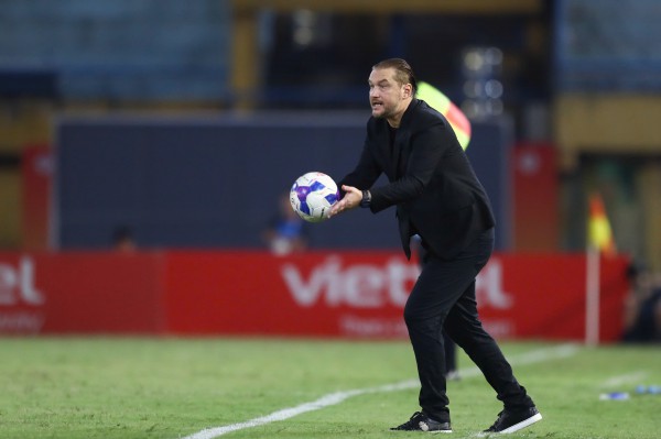 CLB Hà Nội bại trận, chìm sâu trong khủng hoảng: Thể Công Viettel đi tiếp ở Cúp quốc gia CLB Hà Nội bại trận, chìm sâu trong khủng hoảng: Thể Công Viettel đi tiếp ở Cúp quốc gia