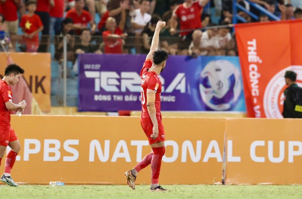 CLB Hà Nội bại trận, chìm sâu trong khủng hoảng: Thể Công Viettel đi tiếp ở Cúp quốc gia CLB Hà Nội bại trận, chìm sâu trong khủng hoảng: Thể Công Viettel đi tiếp ở Cúp quốc gia