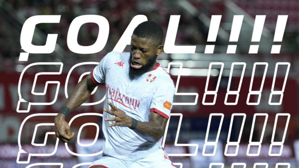 CLB Hải Phòng chơi thăng hoa, đưa SLNA 'trở lại mặt đất': Thắng 2-0! CLB Hải Phòng chơi thăng hoa, đưa SLNA 'trở lại mặt đất': Thắng 2-0!