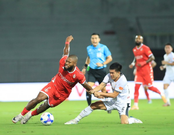 CLB Hải Phòng thắng dễ Đà Nẵng: Bước vào kỳ nghỉ dịp FIFA Days, người vui kẻ buồn CLB Hải Phòng thắng dễ Đà Nẵng: Bước vào kỳ nghỉ dịp FIFA Days, người vui kẻ buồn