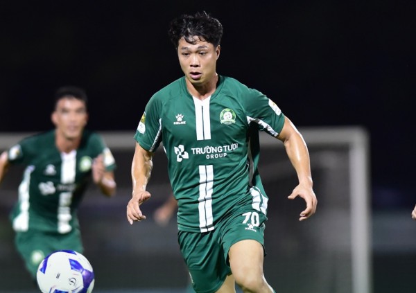 CLB Quảng Nam bỏ V-League, Bình Phước của Công Phượng và Minh Vương trám chỗ: Có khả thi? CLB Quảng Nam bỏ V-League, Bình Phước của Công Phượng và Minh Vương trám chỗ: Có khả thi?