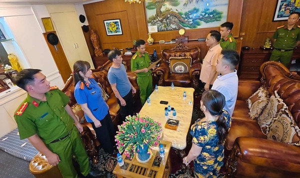 CLB Thanh Hóa ở tình cảnh thế nào tại V-League trước thời điểm bầu Đoan bị khám xét nhà riêng? CLB Thanh Hóa ở tình cảnh thế nào tại V-League trước thời điểm bầu Đoan bị khám xét nhà riêng?