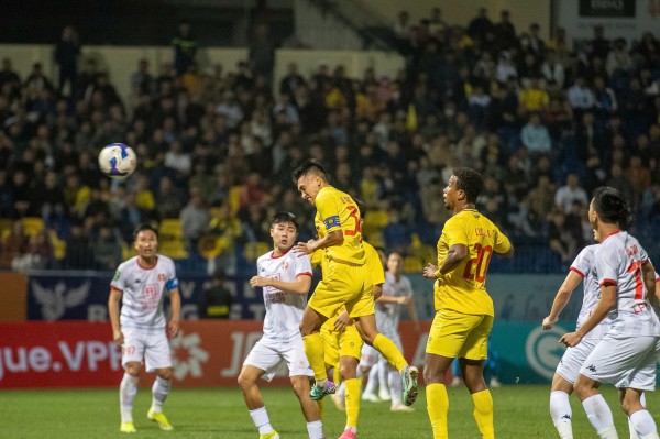 CLB Thanh Hóa thua đau Hải Phòng: Thành cựu vương Cúp quốc gia, chìm sâu vào 'khủng hoảng' CLB Thanh Hóa thua đau Hải Phòng: Thành cựu vương Cúp quốc gia, chìm sâu vào 'khủng hoảng'