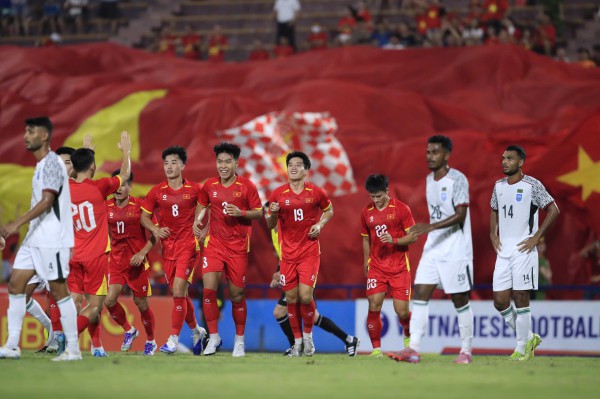 ‘Cánh chim lạ’ Nguyễn Vadim khoác áo U.23 Việt Nam, thầy Kim không dẫn dắt trận gặp Qatar: Tại sao? ‘Cánh chim lạ’ Nguyễn Vadim khoác áo U.23 Việt Nam, thầy Kim không dẫn dắt trận gặp Qatar: Tại sao?