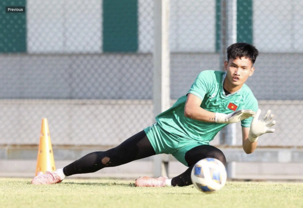 Cầu thủ cuối cùng U.23 Việt Nam sắp hội quân, HLV Kim trút bỏ gánh nặng