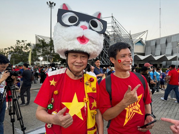 CĐV đặc biệt của U.23 Việt Nam: 'Mong trọng tài công tâm, đội tuyển nữ đã chịu thiệt rồi'