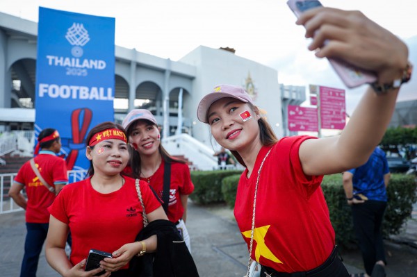 CĐV đặc biệt của U.23 Việt Nam: 'Mong trọng tài công tâm, đội tuyển nữ đã chịu thiệt rồi'