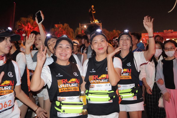 Chạy bộ xuyên giao thừa đánh dấu lần đầu tiên có giải chạy đêm quy mô lớn Chạy bộ xuyên giao thừa đánh dấu lần đầu tiên có giải chạy đêm quy mô lớn