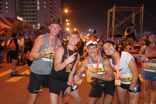 Chạy bộ xuyên giao thừa đánh dấu lần đầu tiên có giải chạy đêm quy mô lớn Chạy bộ xuyên giao thừa đánh dấu lần đầu tiên có giải chạy đêm quy mô lớn