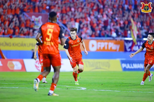 Chỉ 1 Hoàng Đức vẫn giúp Ninh Bình thắng dễ đội khó chịu nhất V-League