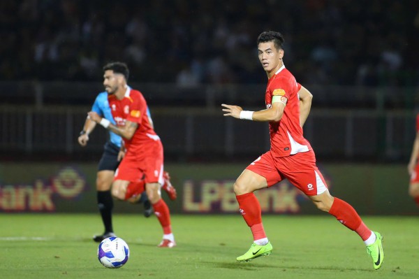 Chờ hàng công bùng nổ, đội tuyển Việt Nam còn chờ… AFC ra phán quyết vụ Malaysia Chờ hàng công bùng nổ, đội tuyển Việt Nam còn chờ… AFC ra phán quyết vụ Malaysia