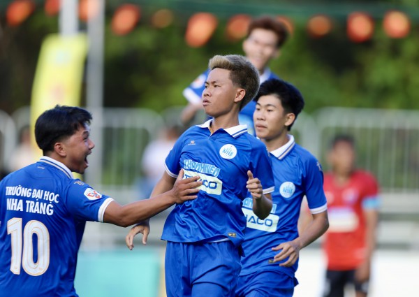 Chủ nhà ngược dòng ngoạn mục vào tứ kết? Chủ nhà ngược dòng ngoạn mục vào tứ kết?