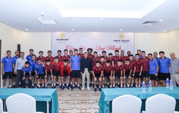 Chủ tịch VFF Trần Quốc Tuấn chúc mừng Xuân Son, muốn đội tuyển Việt Nam làm được điều đặc biệt Chủ tịch VFF Trần Quốc Tuấn chúc mừng Xuân Son, muốn đội tuyển Việt Nam làm được điều đặc biệt