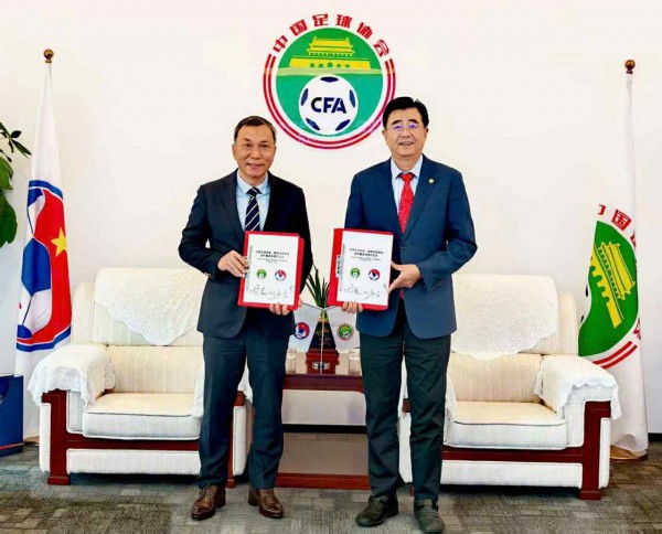Chủ tịch VFF gặp lại Chủ tịch Liên đoàn Bóng đá Trung Quốc, U.23 Việt Nam có tin cực vui