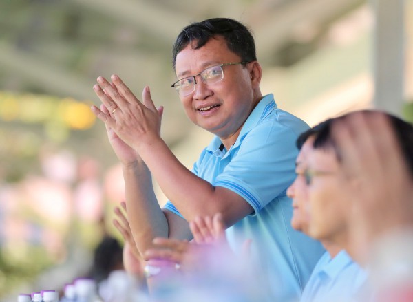 Chức vô địch ngọt ngào của đội Trường ĐH Thủy lợi, lễ bế mạc đầy cảm xúc!