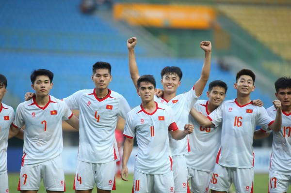 Chung kết U.23 Đông Nam Á - U.23 Indonesia đấu U.23 Việt Nam: Mang cúp về nhà! Chung kết U.23 Đông Nam Á - U.23 Indonesia đấu U.23 Việt Nam: Mang cúp về nhà!