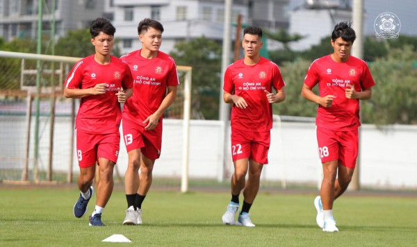 Cơ hội để CLB CA TP.HCM vả HLV Lê Huỳnh Đức lấy lại sự tự tin: HAGL khó thắng?