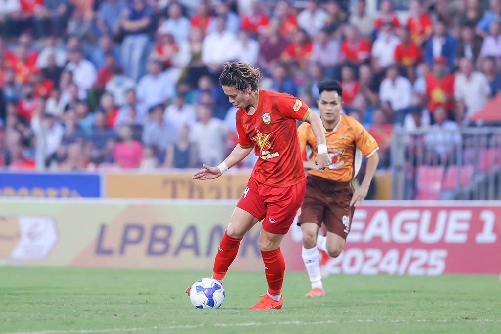 Cơ hội nào cho tiền vệ Việt kiều Viktor Lê ở SEA Games 33? Cơ hội nào cho tiền vệ Việt kiều Viktor Lê ở SEA Games 33?