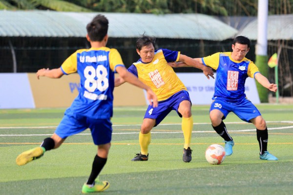 Công Nhậm lập hat-trick, Minh 'nhí' ghi cú đúp tạo kịch tính tại Trường ĐH Đồng Tháp