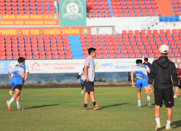 Công Phượng được đồn đá V-League sớm, HLV Việt Thắng 'tậu' 2 sao U.23 Việt Nam Công Phượng được đồn đá V-League sớm, HLV Việt Thắng 'tậu' 2 sao U.23 Việt Nam