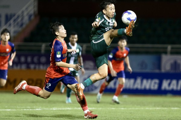 Công Phượng vẫn phải dự khán, Trường Tươi Đồng Nai thắng ngược nghẹt thở đội cuối bảng Công Phượng vẫn phải dự khán, Trường Tươi Đồng Nai thắng ngược nghẹt thở đội cuối bảng