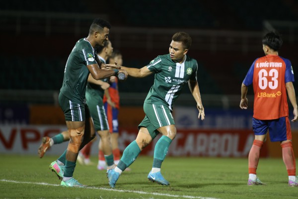 Công Phượng vẫn phải dự khán, Trường Tươi Đồng Nai thắng ngược nghẹt thở đội cuối bảng Công Phượng vẫn phải dự khán, Trường Tươi Đồng Nai thắng ngược nghẹt thở đội cuối bảng