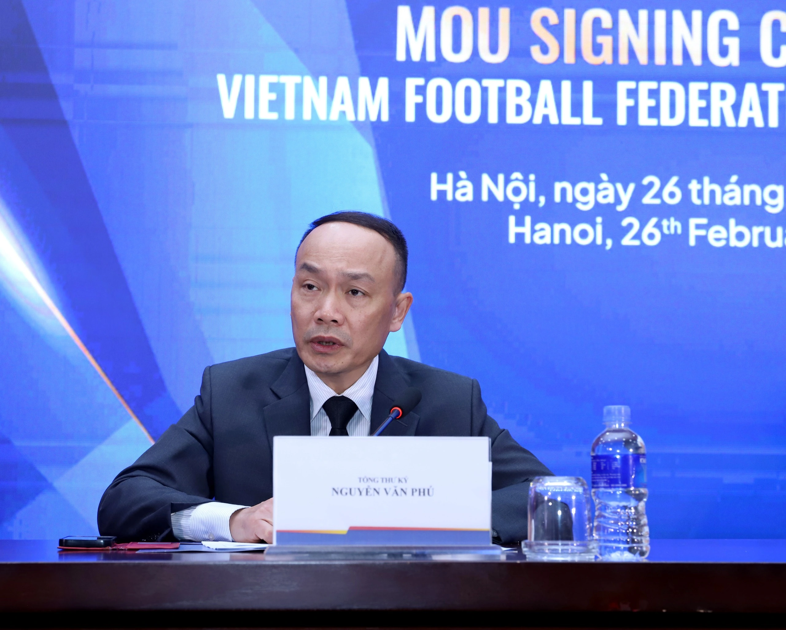 Cú bắt tay ngoạn mục của VFF với Bundesliga: U.17 và U.20 Việt Nam sang Đức tập huấn! Cú bắt tay ngoạn mục của VFF với Bundesliga: U.17 và U.20 Việt Nam sang Đức tập huấn!