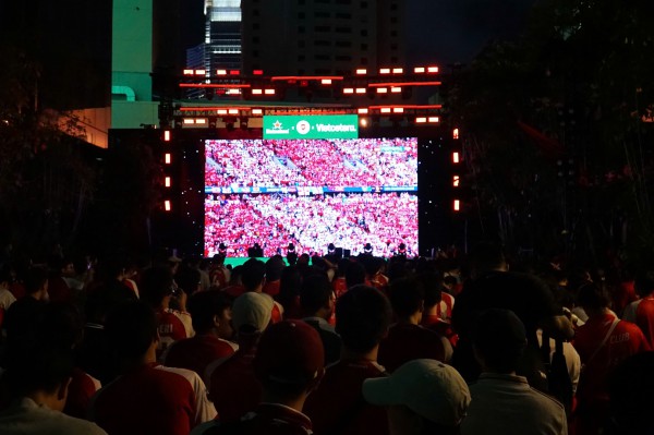 Diễn viên 'Mưa đỏ' thẫn thờ vì Arsenal bại trận!