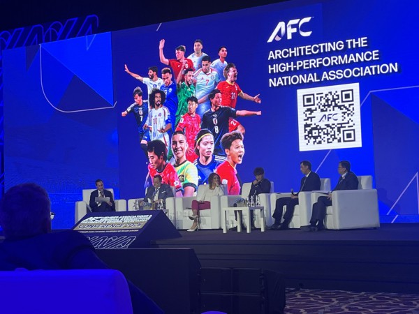 Dự hội thảo có nhiều 'sếp lớn' AFC, VFF cam kết và hy vọng điều này Dự hội thảo có nhiều 'sếp lớn' AFC, VFF cam kết và hy vọng điều này