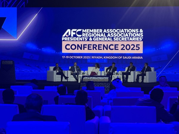 Dự hội thảo có nhiều 'sếp lớn' AFC, VFF cam kết và hy vọng điều này Dự hội thảo có nhiều 'sếp lớn' AFC, VFF cam kết và hy vọng điều này