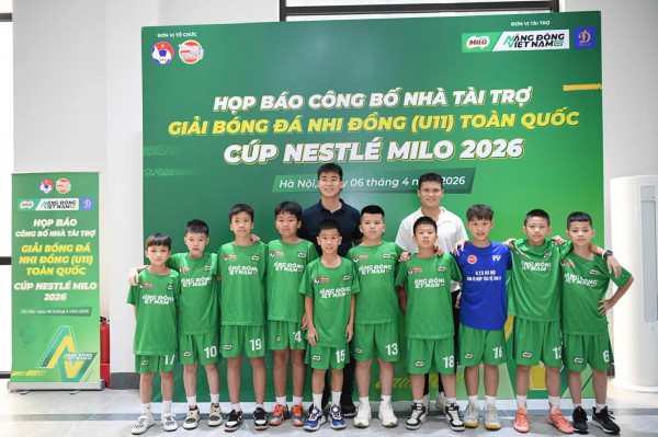 Duy Mạnh, Tuấn Hải truyền lửa cho cầu thủ nhí ở giải U.11 toàn quốc Cúp Nestlé MILO 2026 Duy Mạnh, Tuấn Hải truyền lửa cho cầu thủ nhí ở giải U.11 toàn quốc Cúp Nestlé MILO 2026