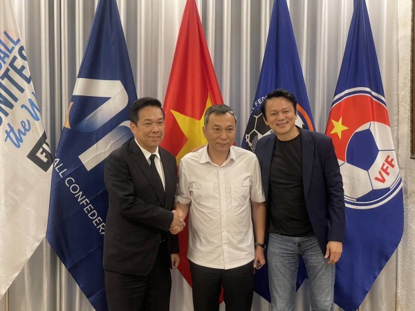 FAT nói gì sau cuộc gặp xin lỗi VFF vì sự cố nhầm Quốc kỳ: Sẽ rút kinh nghiệm sâu sắc…