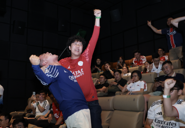 FanStation bùng nổ tinh thần 'từ fan thành bạn' đêm PSG bảo vệ ngôi vương trước Arsenal