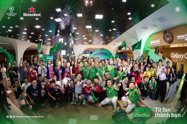 FanStation bùng nổ tinh thần 'từ fan thành bạn' đêm PSG bảo vệ ngôi vương trước Arsenal