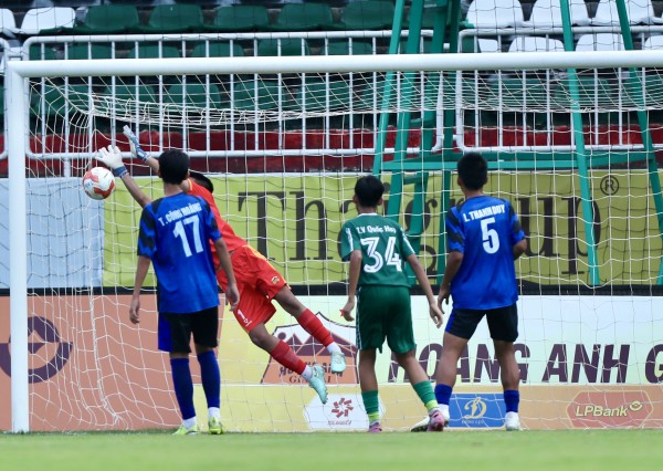 Festival quốc tế U.14 Gia Lai 2026: LPBank HAGL thắng thuyết phục, đấu PVF ở tứ kết