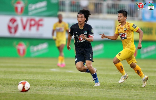HAGL 2-2 Đông Á Thanh Hóa: Rượt đuổi tỷ số hấp dẫn – Vòng 8 V.League