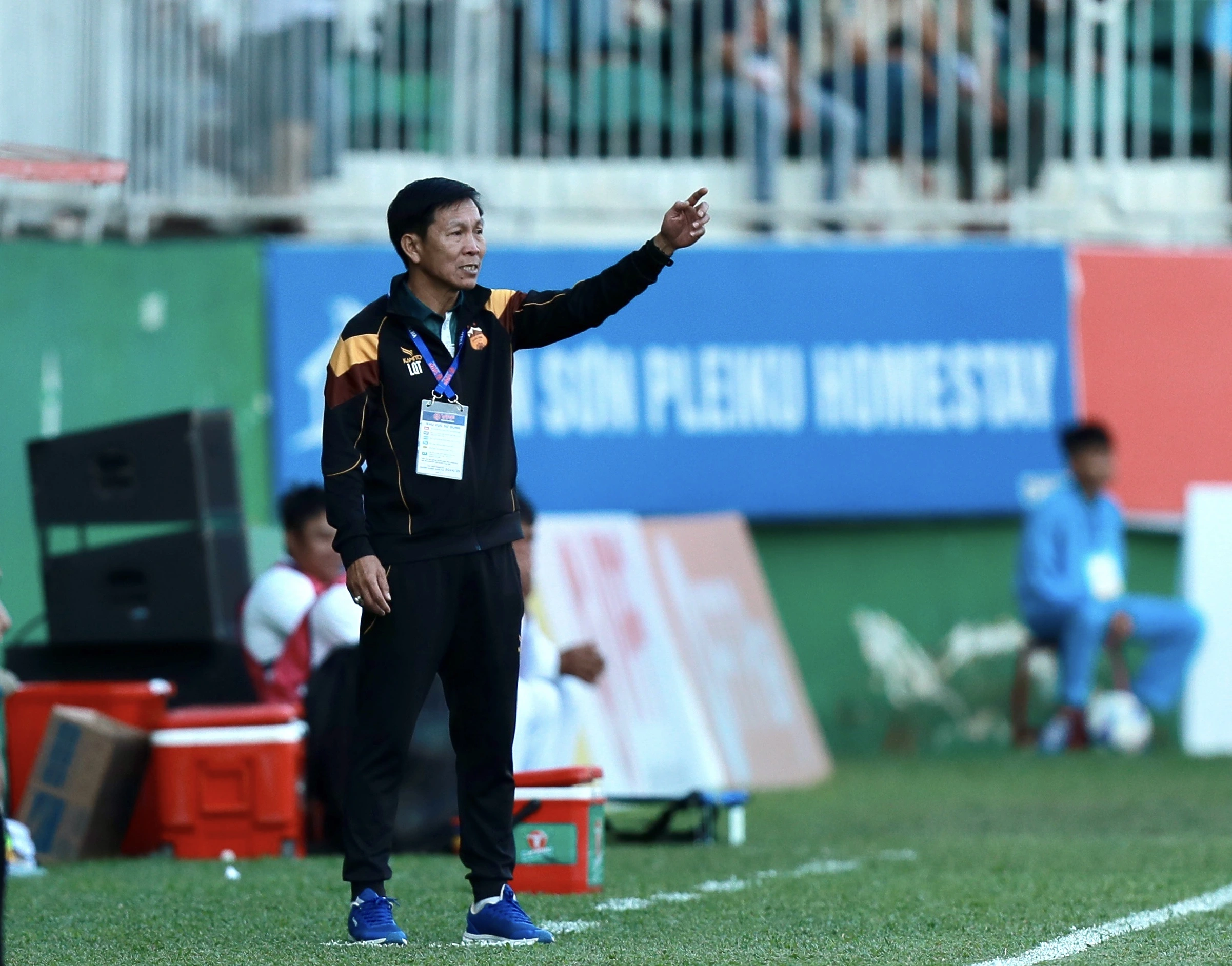 HAGL bất bại sân nhà, HLV Lê Quang Trãi bất ngờ tiết lộ dịch cúm HAGL bất bại sân nhà, HLV Lê Quang Trãi bất ngờ tiết lộ dịch cúm