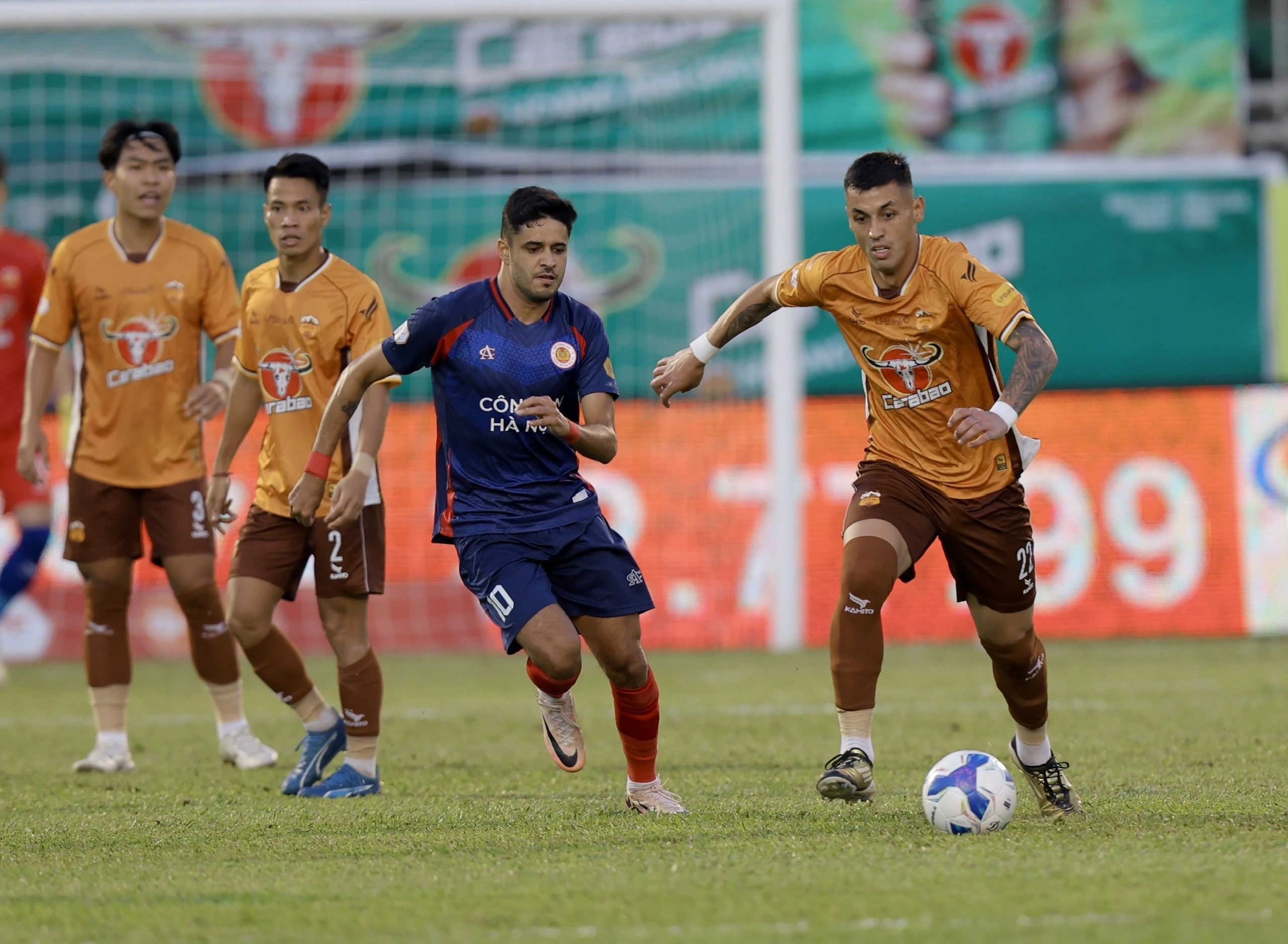 HAGL và Thanh Hóa bay cao: Định hình lại cuộc chơi V-League