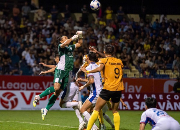 HLV Choi Won-kwon muốn Thanh Hóa vô địch V-League, HLV Đà Nẵng lại chỉ mong trụ hạng HLV Choi Won-kwon muốn Thanh Hóa vô địch V-League, HLV Đà Nẵng lại chỉ mong trụ hạng