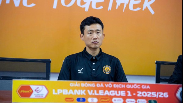 HLV Choi Won-kwon muốn Thanh Hóa vô địch V-League, HLV Đà Nẵng lại chỉ mong trụ hạng HLV Choi Won-kwon muốn Thanh Hóa vô địch V-League, HLV Đà Nẵng lại chỉ mong trụ hạng