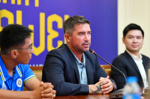HLV Hà Nội Harry Kewell: ‘Có Robbie Fowler là bạn thân, tôi sẽ hiểu hơn bóng đá châu Á’ HLV Hà Nội Harry Kewell: ‘Có Robbie Fowler là bạn thân, tôi sẽ hiểu hơn bóng đá châu Á’