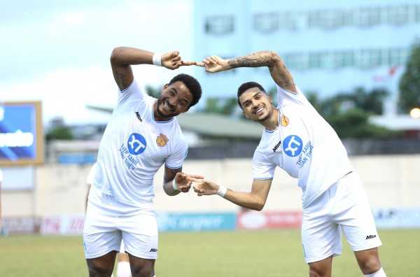 HLV Harry Kewell gọi, Đỗ Hoàng Hên trả lời: Ra mắt đội tuyển Việt Nam cùng Xuân Son?