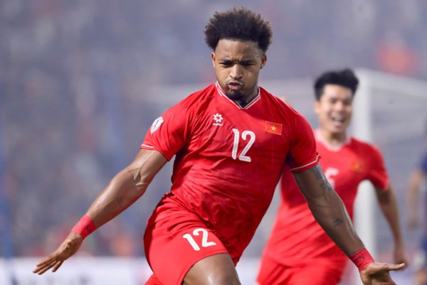 HLV Harry Kewell gọi, Đỗ Hoàng Hên trả lời: Ra mắt đội tuyển Việt Nam cùng Xuân Son?